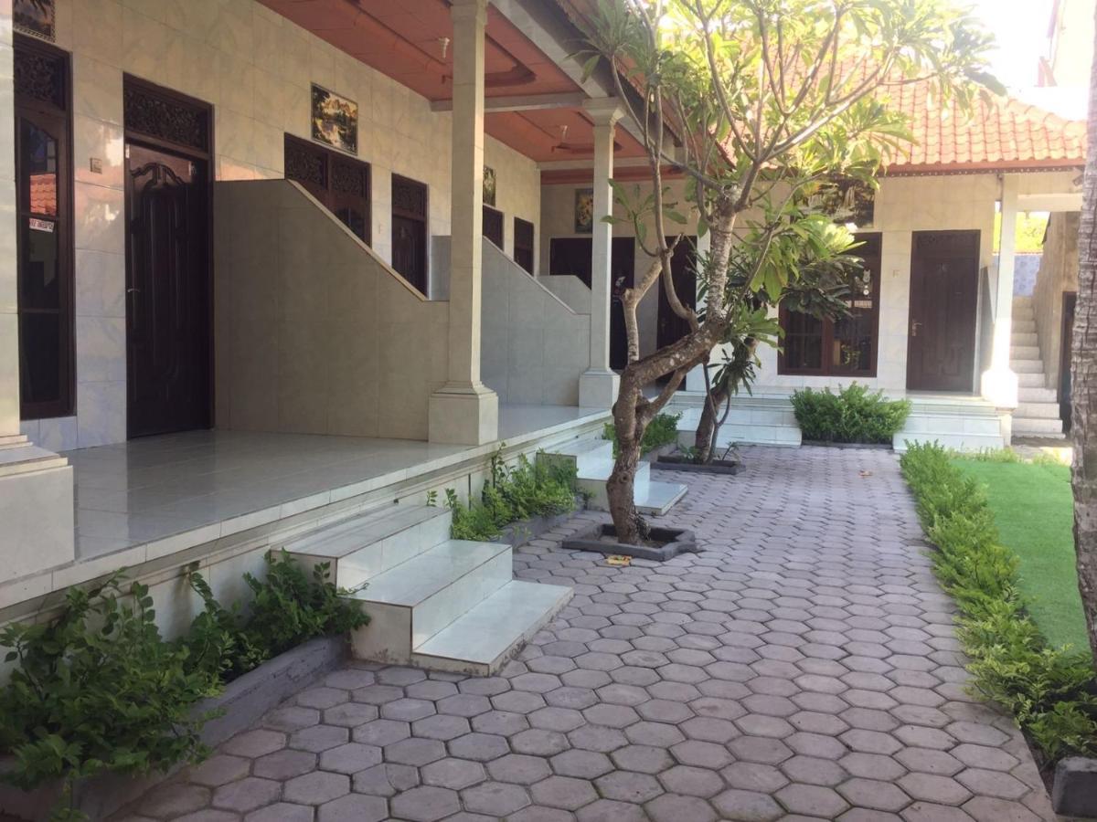 Wahyu Homestay 1 Nusa Lembongan  Exterior photo